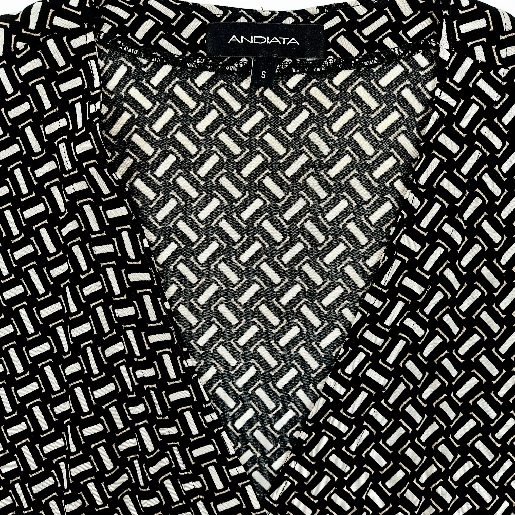 Andiata kietaisumekko koko S - Image 3