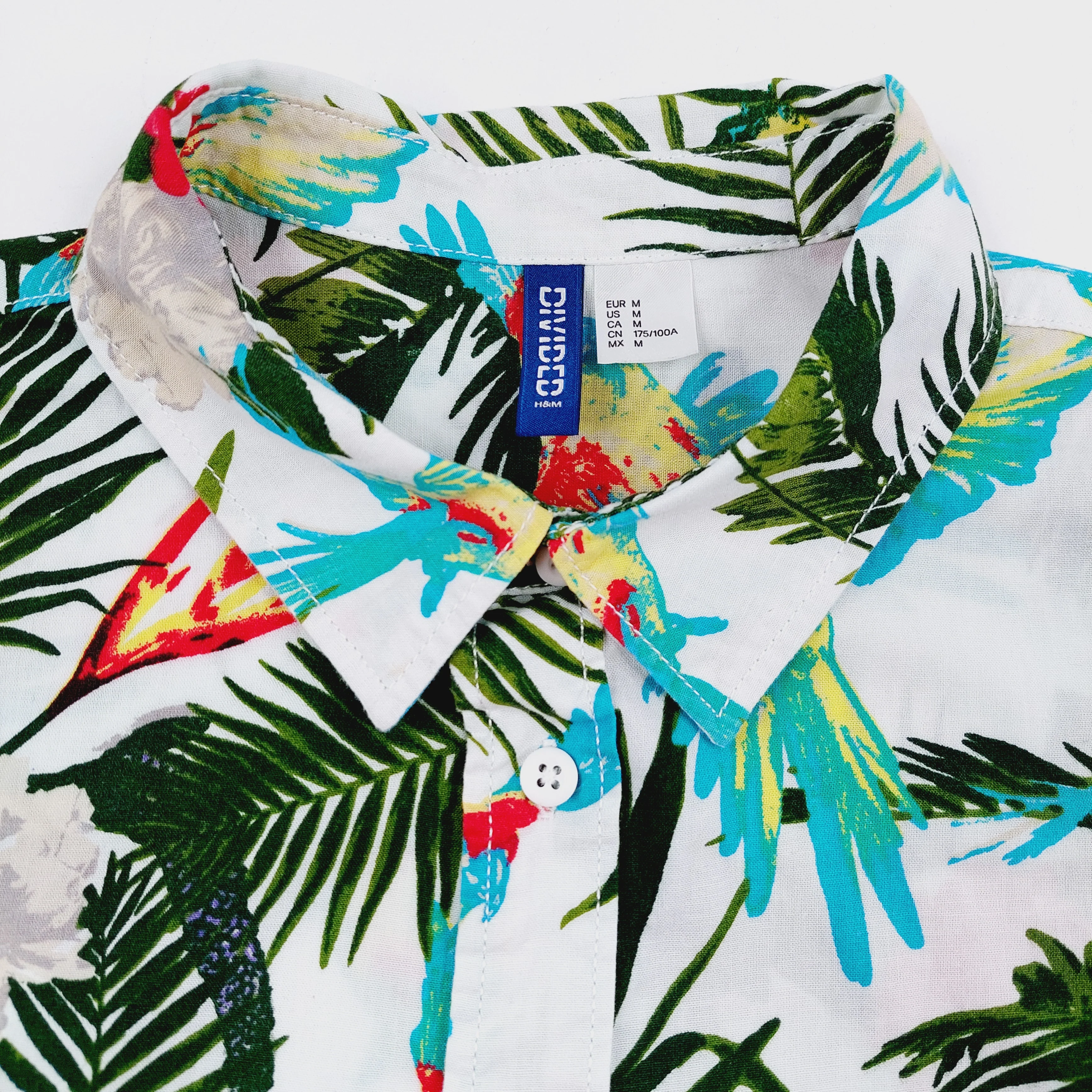 H&M Divided Havaiji-paita koko M - Image 3