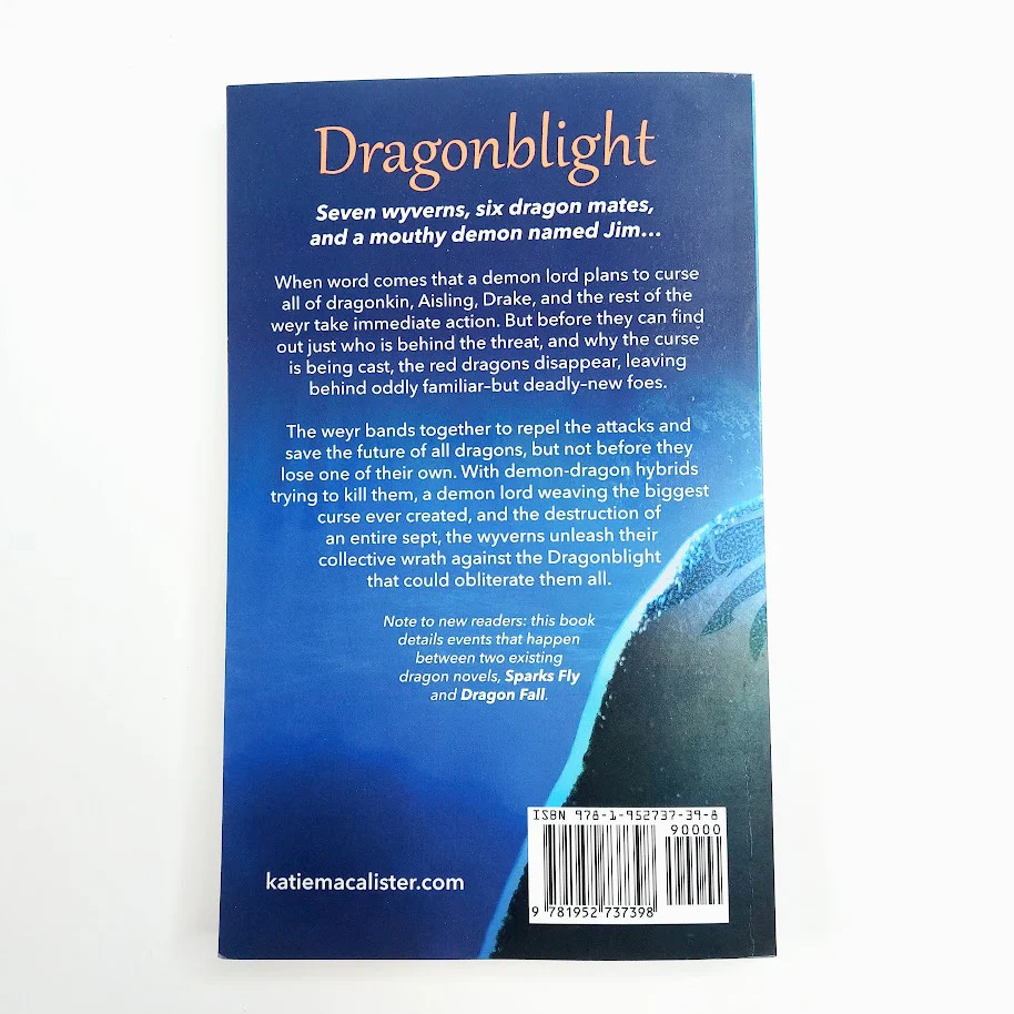 Katie MacAlister: Dragonblight - Image 2