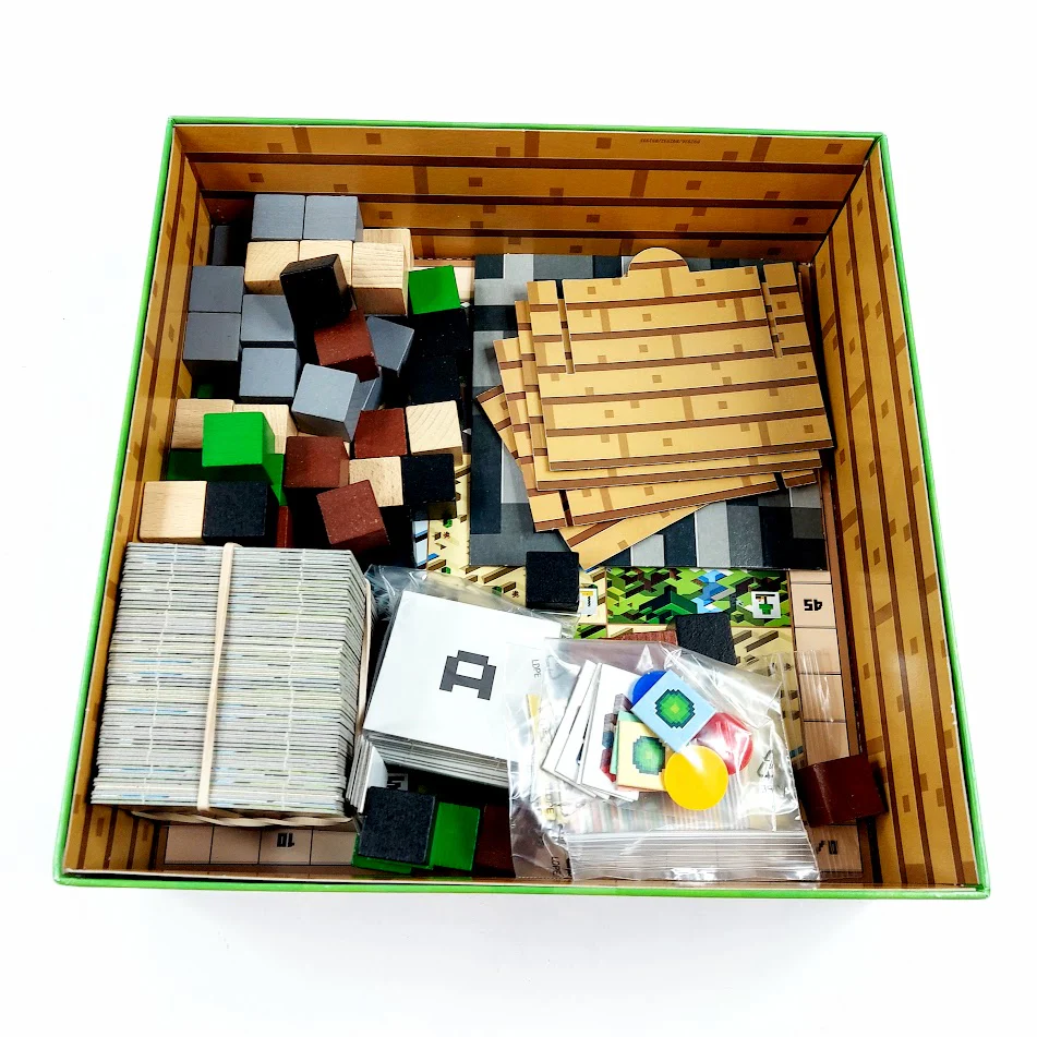 Ravensburger Minecraft Builders & Biomes lautapeli - Image 4