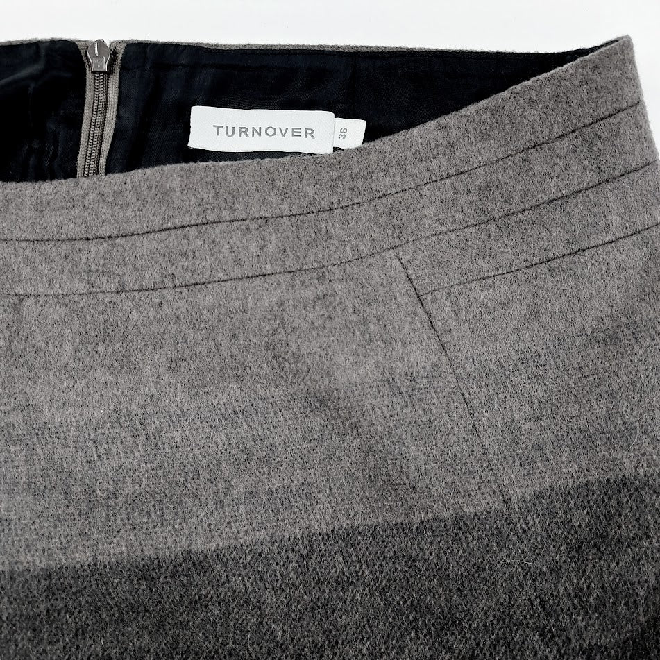 Turnover jakkupuku koko 36 - Image 10